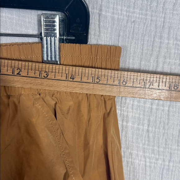 Anthropologie Pilcro Parachute Cargo Pant Nylon Bungee Hem Tan large NWT - Picture 4 of 13
